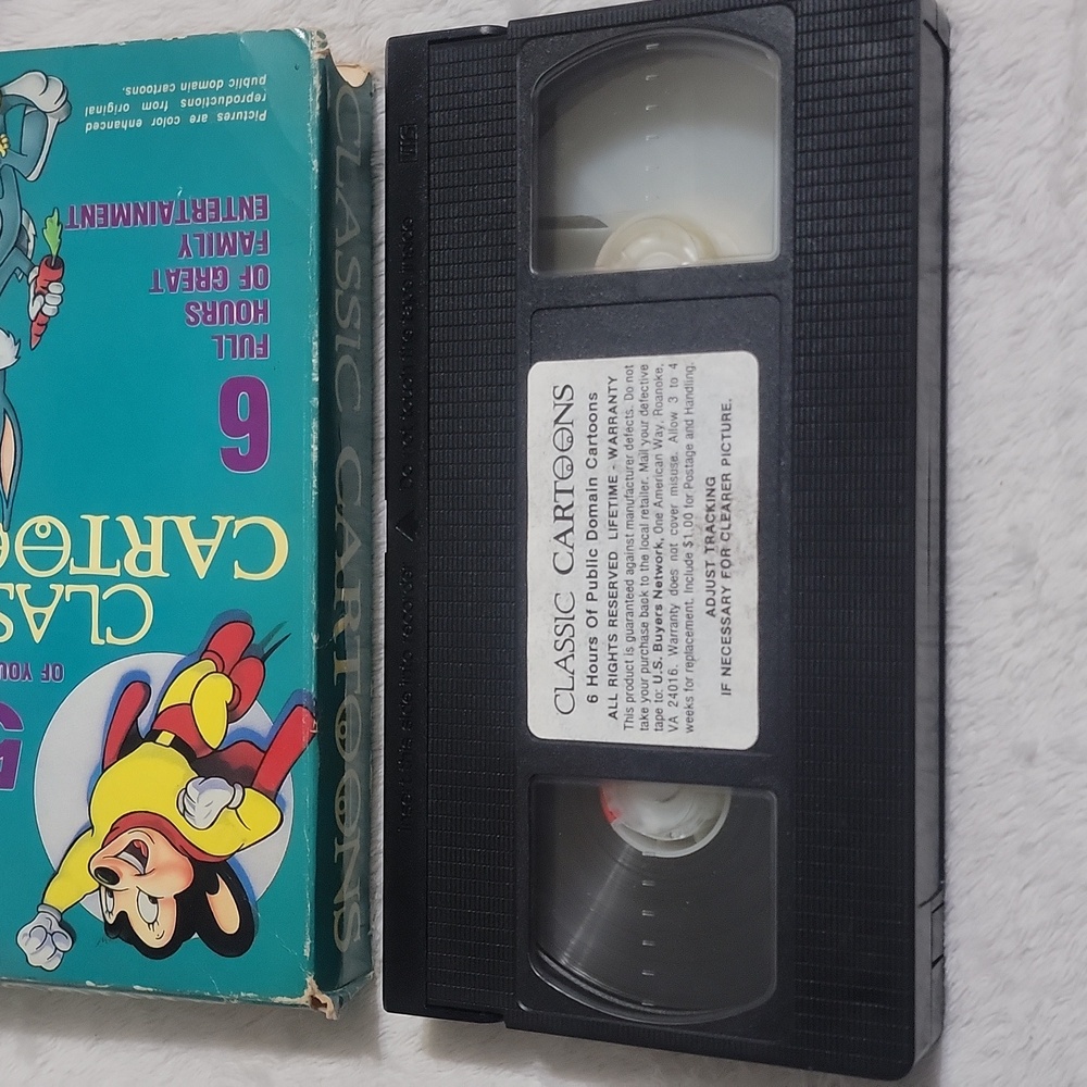 50 of Your Favorite Classic Cartoons VHS - Picture 3 of 4